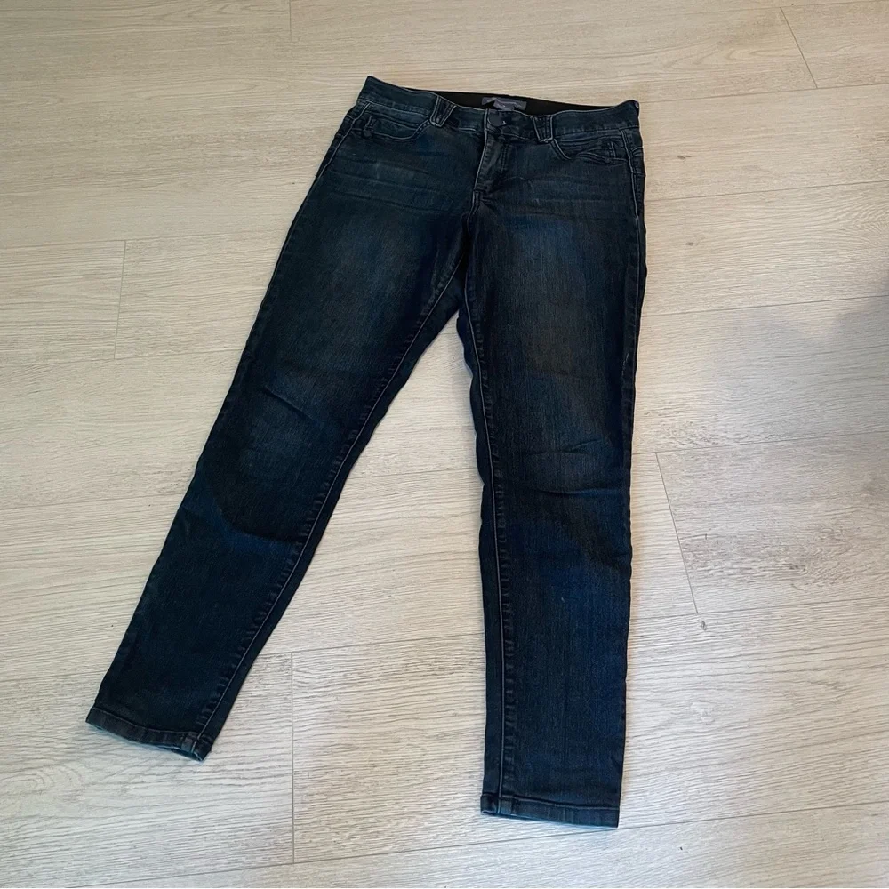 Democracy AbSolutions Jeans-Size 8, 28” Inseam - Picture 3 of 5